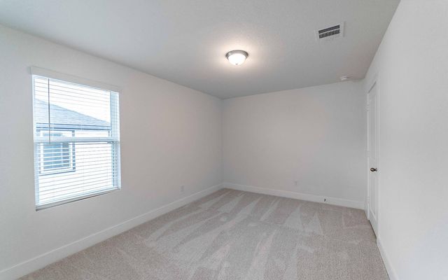 117 Cougar Hill DR, Jarrell, TX 76537