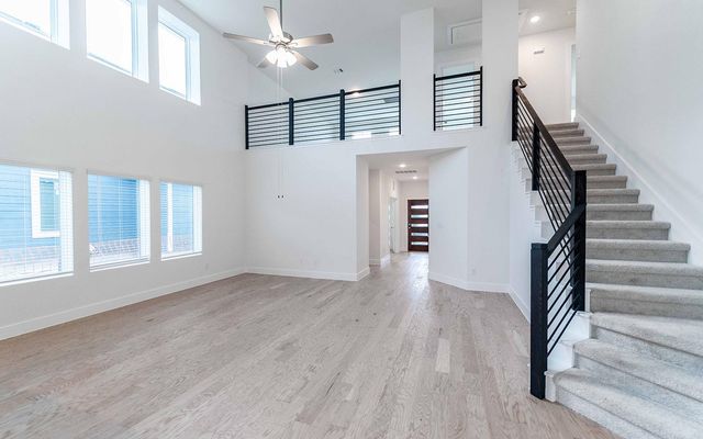 117 Cougar Hill DR, Jarrell, TX 76537