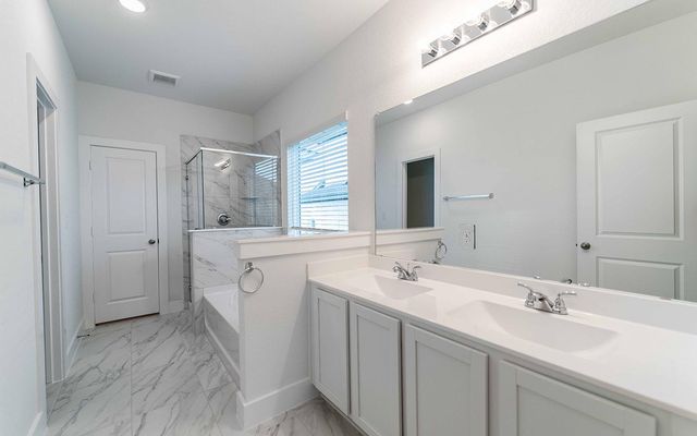 117 Cougar Hill DR, Jarrell, TX 76537