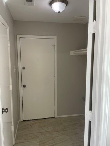 12704 Rio Nueces Lane, Rosharon, TX 77583