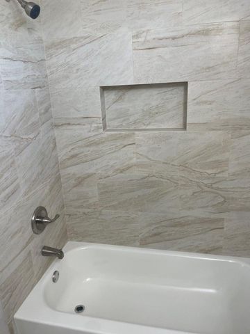 12704 Rio Nueces Lane, Rosharon, TX 77583