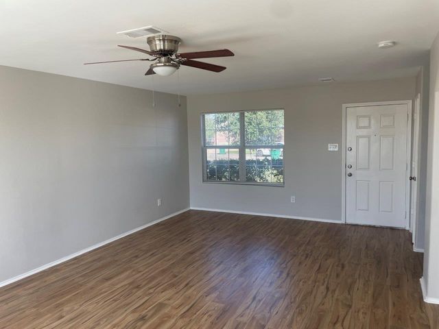 12704 Rio Nueces Lane, Rosharon, TX 77583