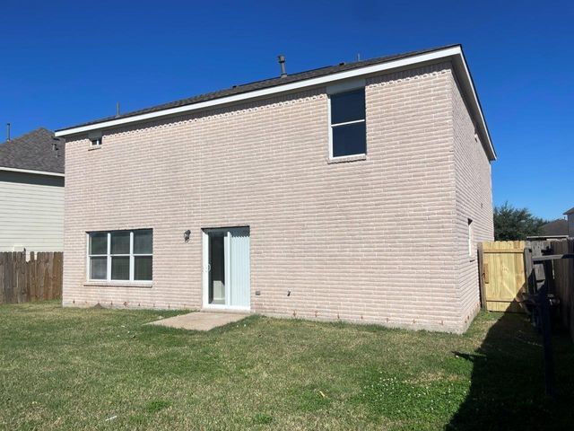 12704 Rio Nueces Lane, Rosharon, TX 77583