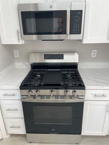 12704 Rio Nueces Lane, Rosharon, TX 77583