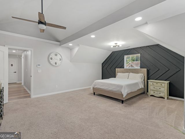 1132 Oak Hollow Lane, Hampton, GA 30228