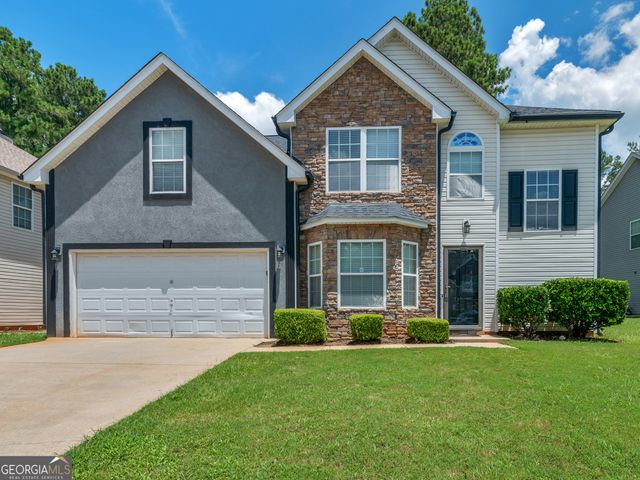 1132 Oak Hollow Lane, Hampton, GA 30228