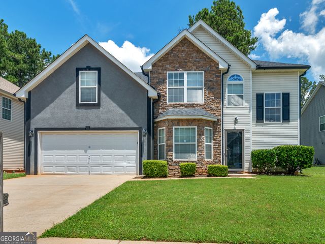 1132 Oak Hollow Lane, Hampton, GA 30228
