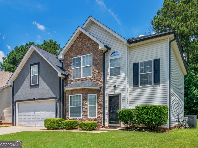 1132 Oak Hollow Lane, Hampton, GA 30228