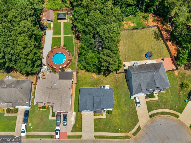 1132 Oak Hollow Lane, Hampton, GA 30228