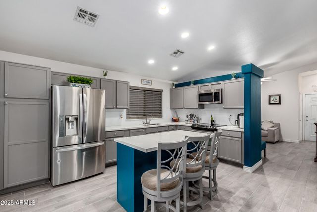 10509 W READE Avenue, Glendale, AZ 85307