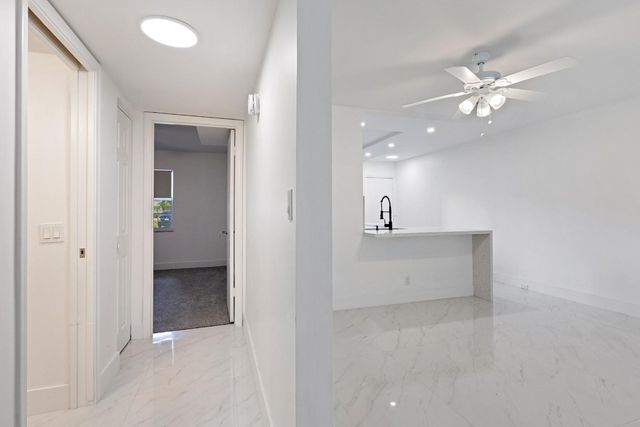 2202 Lucaya Bend M1, Coconut Creek, FL 33066