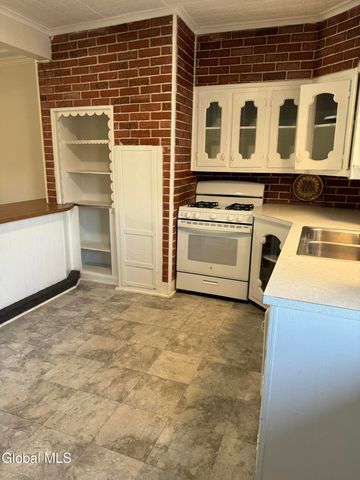 491 2nd Street, Troy, NY 12180