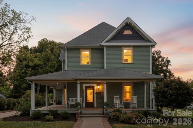 207 W Academy Street, Cherryville, NC 28021