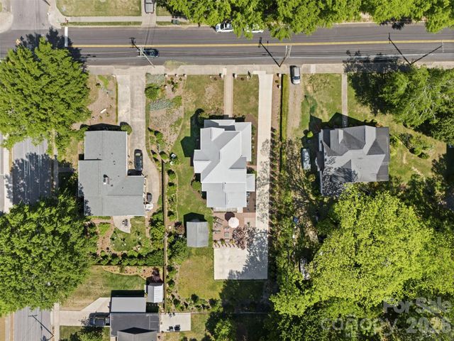 207 W Academy Street, Cherryville, NC 28021