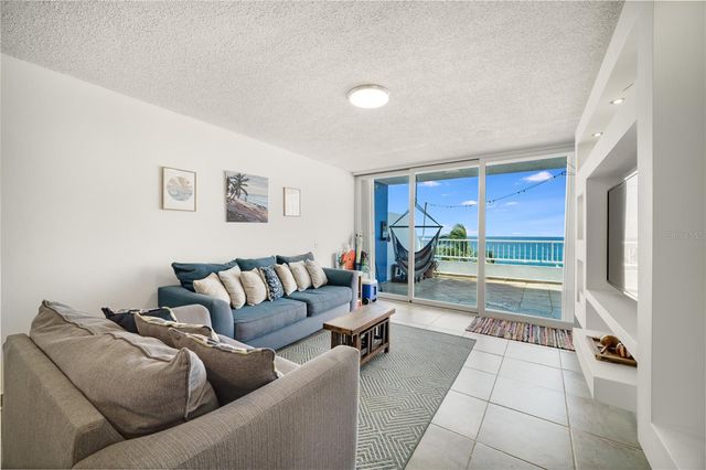 Torre Este CONDOMINIO SANDY HILLS Apt 1E, Luquillo, PR 00773