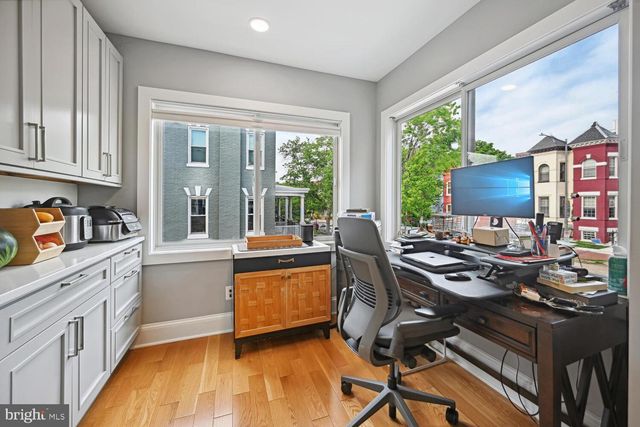 522 F ST NE, Washington, DC 20002