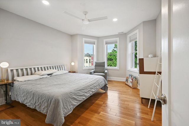 522 F ST NE, Washington, DC 20002