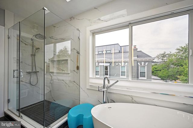 522 F ST NE, Washington, DC 20002