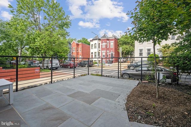 522 F ST NE, Washington, DC 20002