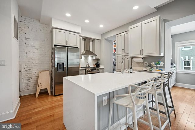 522 F ST NE, Washington, DC 20002