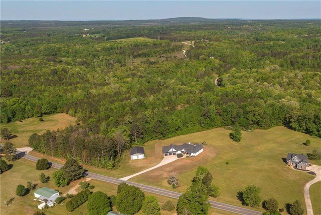2392 Welcome Road, Roopville, GA 30170
