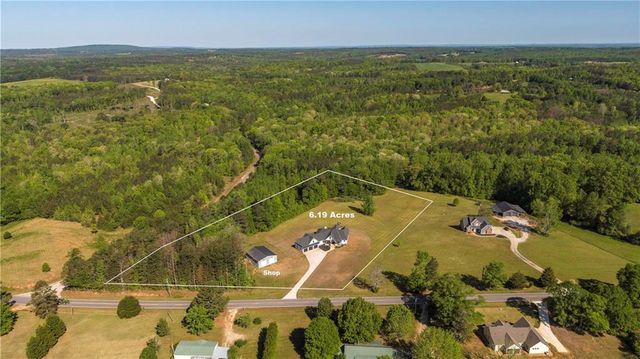 2392 Welcome Road, Roopville, GA 30170