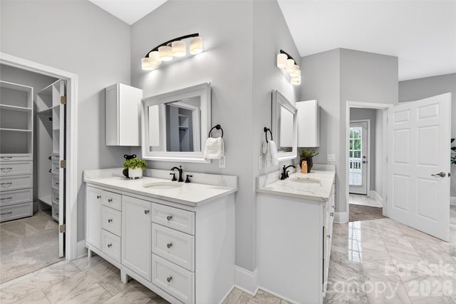 4511 Howey Farms Drive, Waxhaw, NC 28173
