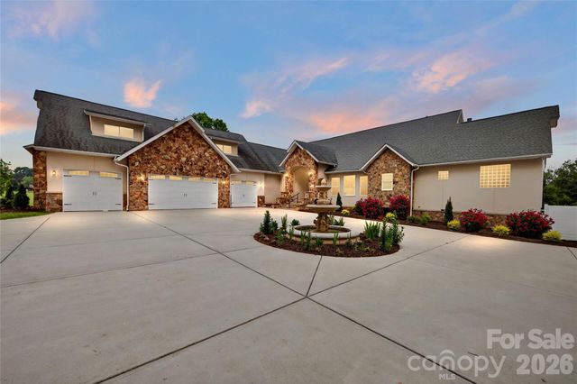 4511 Howey Farms Drive, Waxhaw, NC 28173