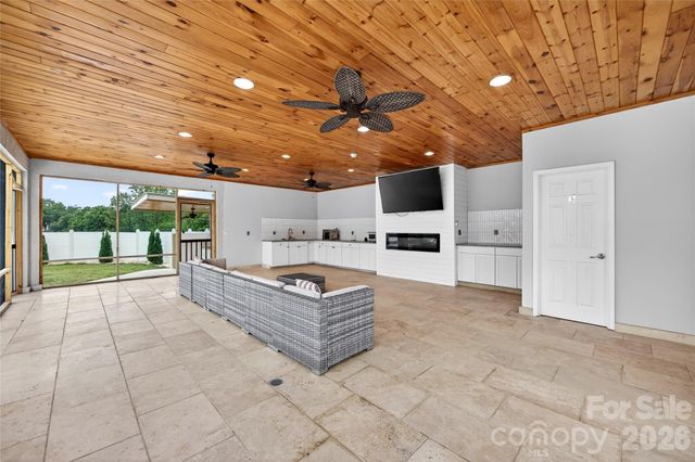 4511 Howey Farms Drive, Waxhaw, NC 28173