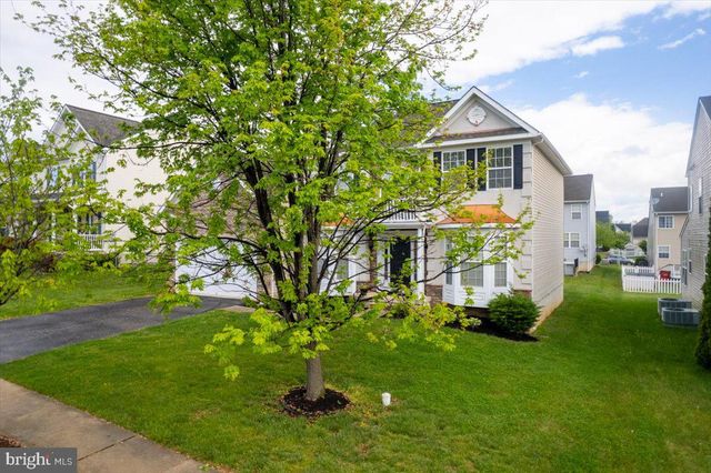 27 SPARKLING BROOK RD, Ranson, WV 25438