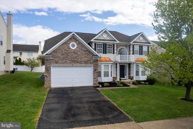 27 SPARKLING BROOK RD, Ranson, WV 25438