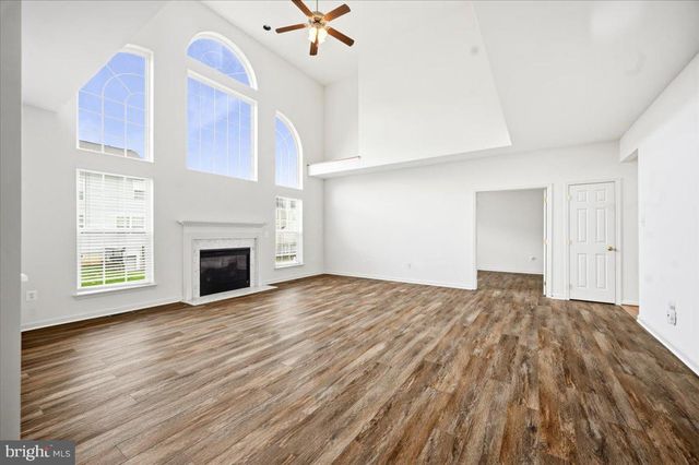 27 SPARKLING BROOK RD, Ranson, WV 25438