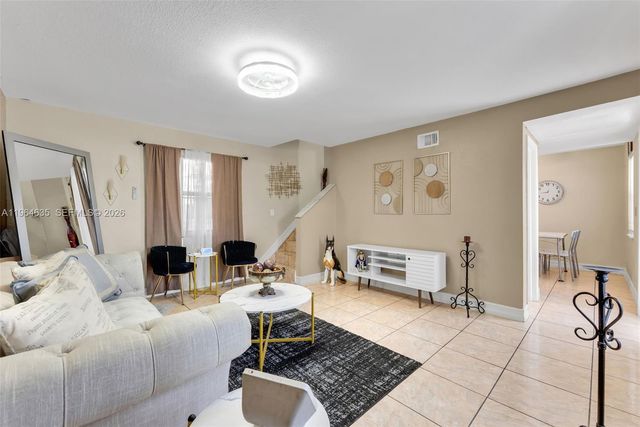 19137 NW 47th Ave, Miami Gardens, FL 33055