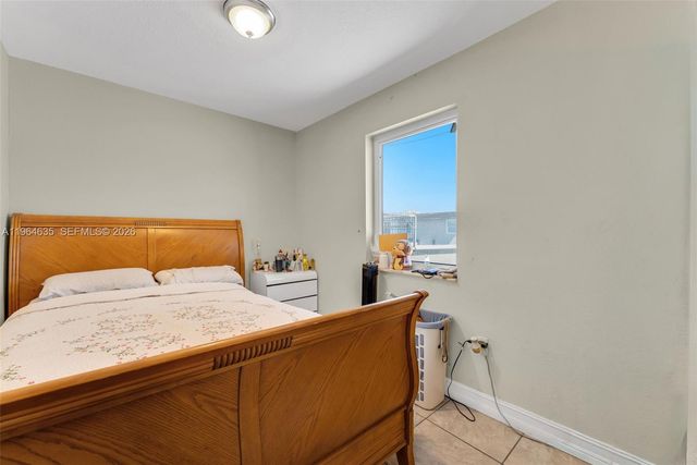 19137 NW 47th Ave, Miami Gardens, FL 33055