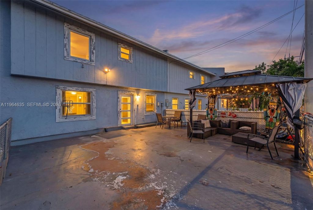 19137 NW 47th Ave, Miami Gardens, FL 33055