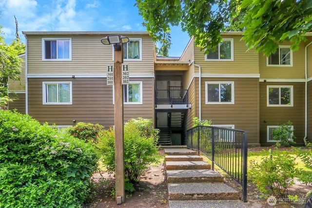 820 Cady Road #H202, Everett, WA 98203
