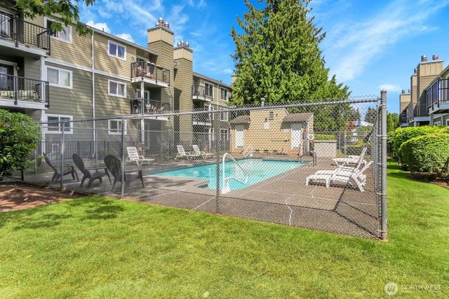 820 Cady Road #H202, Everett, WA 98203