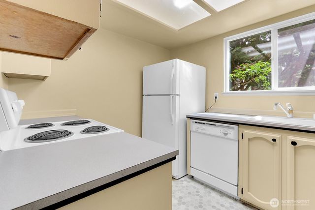 820 Cady Road #H202, Everett, WA 98203