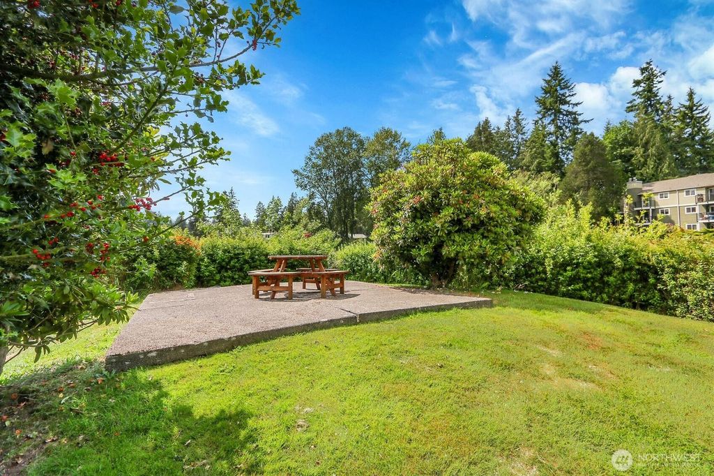 820 Cady Road #H202, Everett, WA 98203