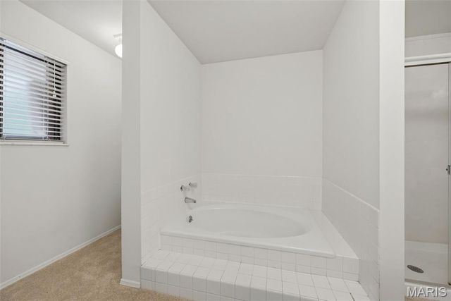 1538 Woodroyal West Drive, Chesterfield, MO 63017