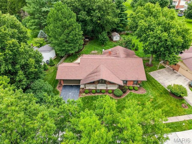1538 Woodroyal West Drive, Chesterfield, MO 63017