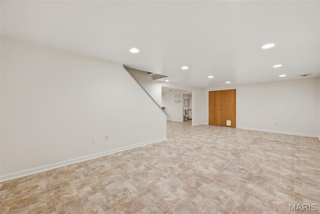 1538 Woodroyal West Drive, Chesterfield, MO 63017