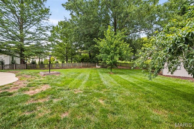 1538 Woodroyal West Drive, Chesterfield, MO 63017