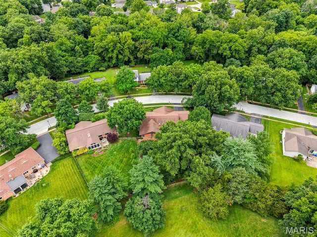 1538 Woodroyal West Drive, Chesterfield, MO 63017