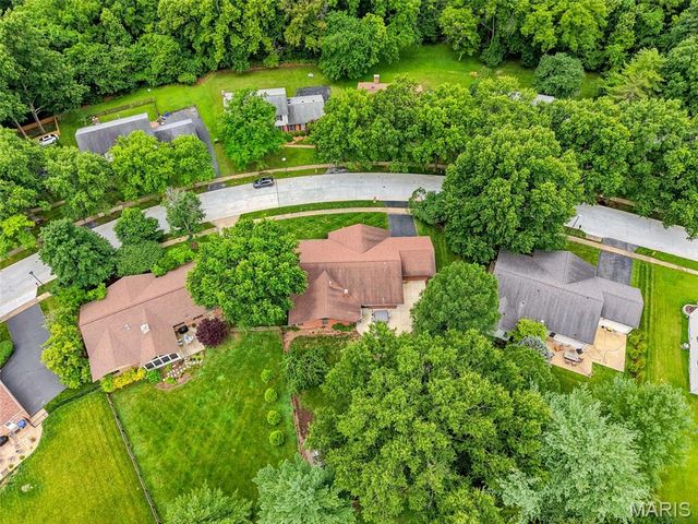 1538 Woodroyal West Drive, Chesterfield, MO 63017