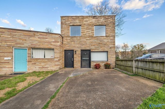 627 Gunter Avenue, Guntersville, AL 35976