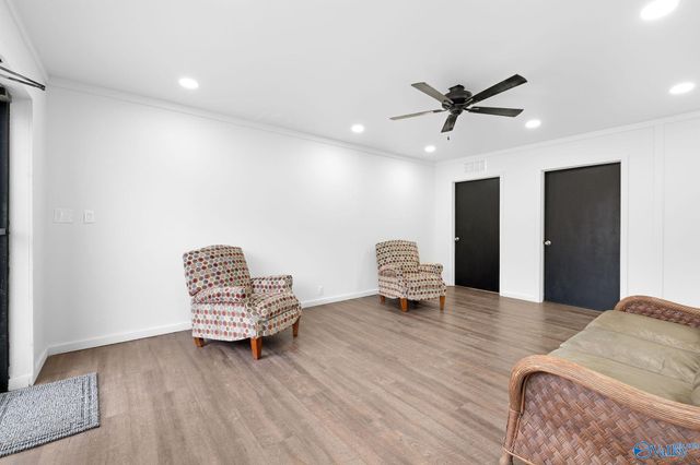 627 Gunter Avenue, Guntersville, AL 35976