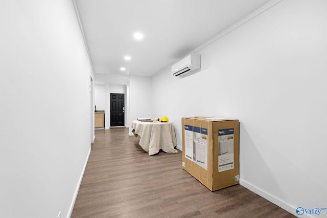 627 Gunter Avenue, Guntersville, AL 35976