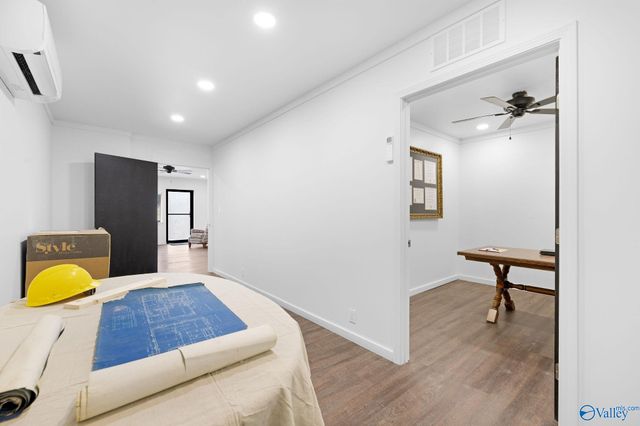 627 Gunter Avenue, Guntersville, AL 35976