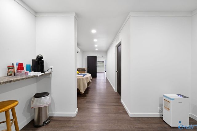 627 Gunter Avenue, Guntersville, AL 35976